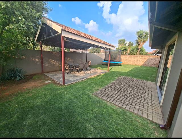 3 BEDROOM FREESTANDING FOR SALE IN PARKRAND